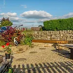 4 Bed In Keighley Oc-84040 Дом отдыха