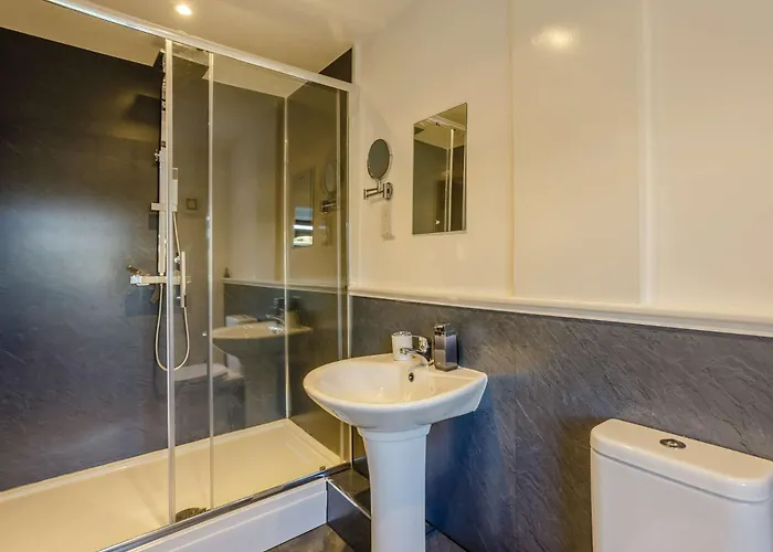 4 Bed In Keighley Oc-84040 度假居