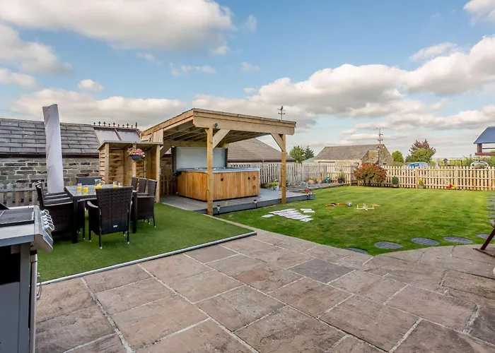 4 Bed In Keighley Oc-84040 *