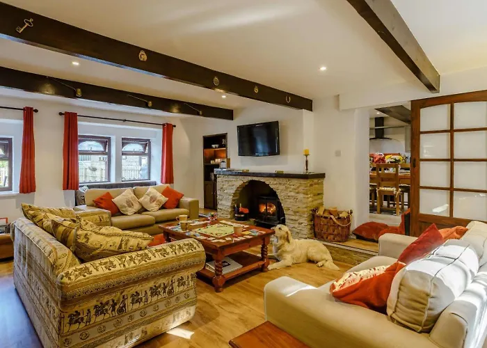 4 Bed In Keighley Oc-84040 * Cowling