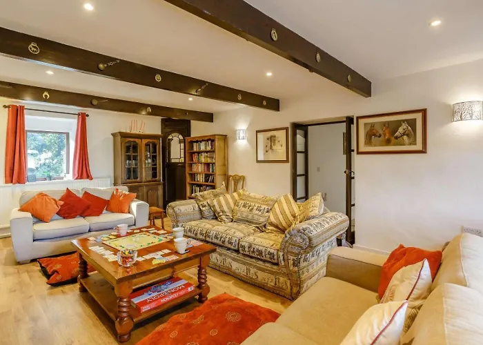 4 Bed In Keighley Oc-84040 Cowling